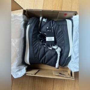 Sorel Youth Whitney II Short Lace Boots Size 3